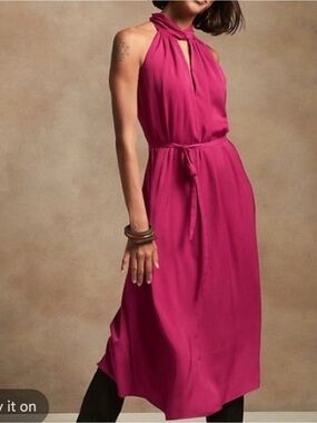 NWT banana republic Women’s Sleeveless Halter Midi Dress in pink